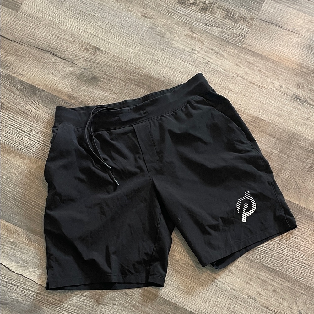 Men’s lulu-lemon peloton  Black Athletic Shorts XL